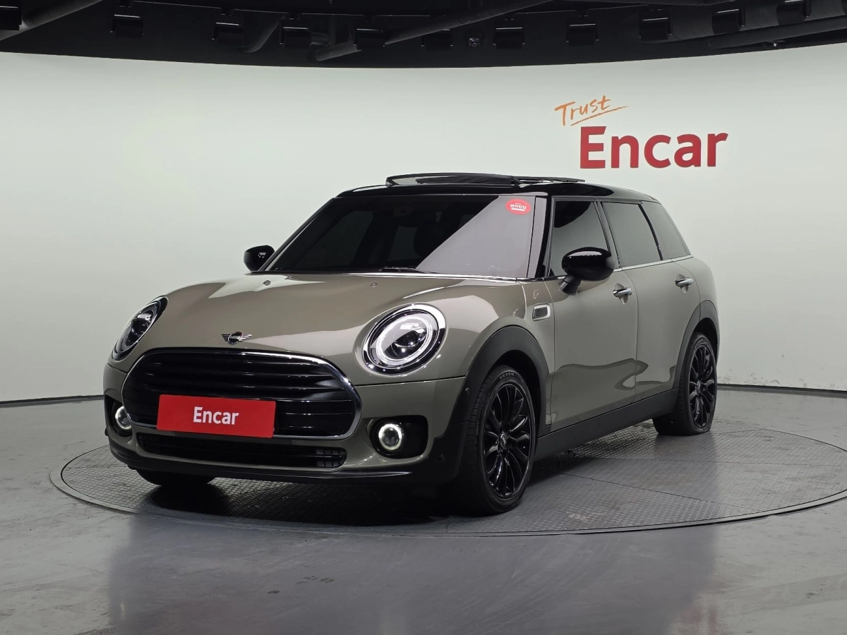 MINI CLUBMAN COOPER D  2020
