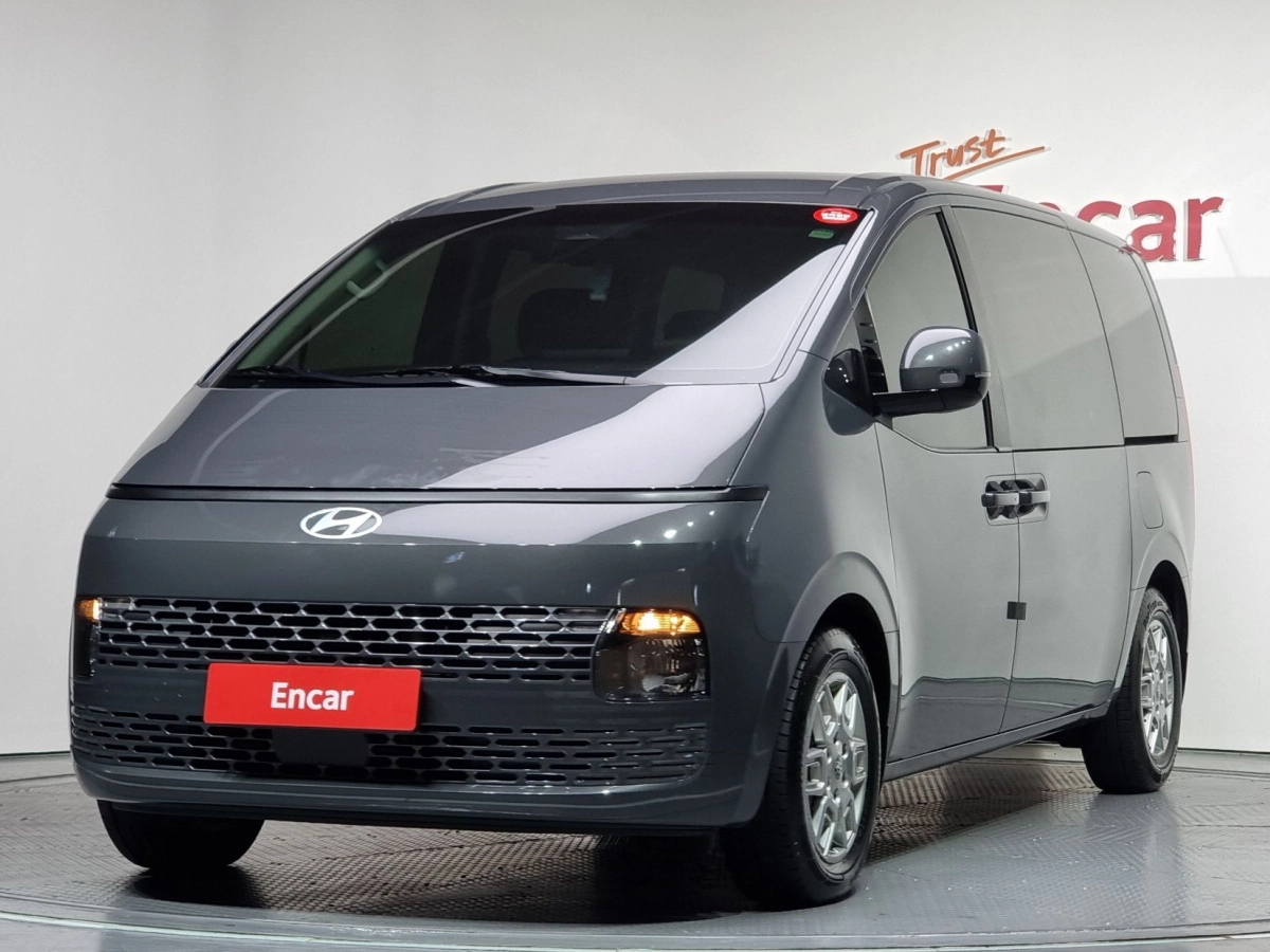 HYUNDAI STARIA 2024