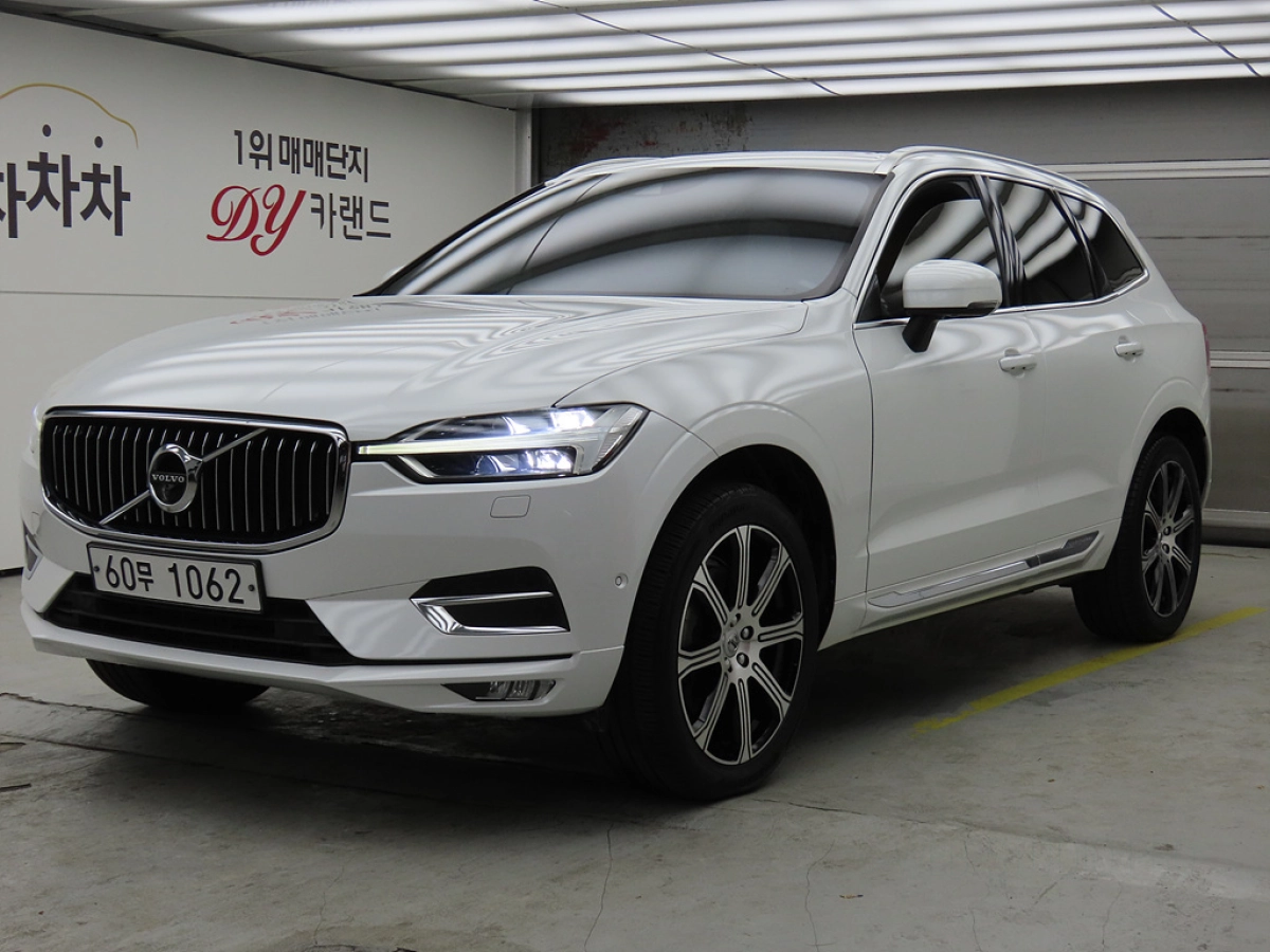 VOLVO XC60  2019