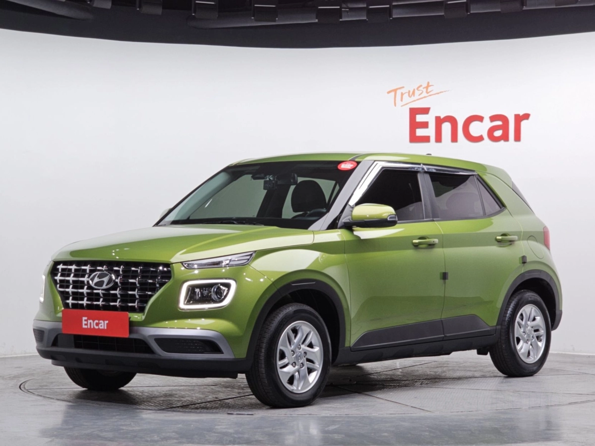 HYUNDAI VENUE  2024