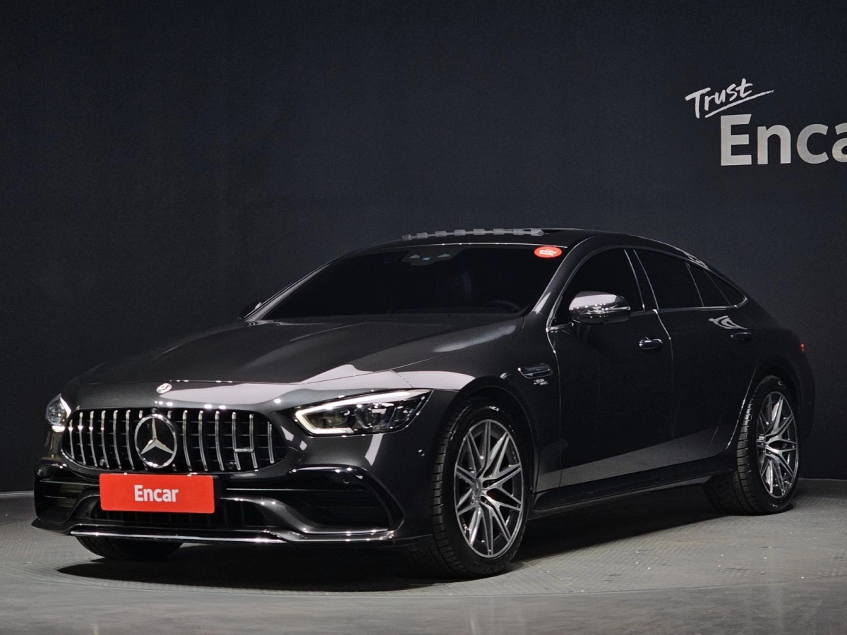MERCEDES BENZ AMG GT  2023