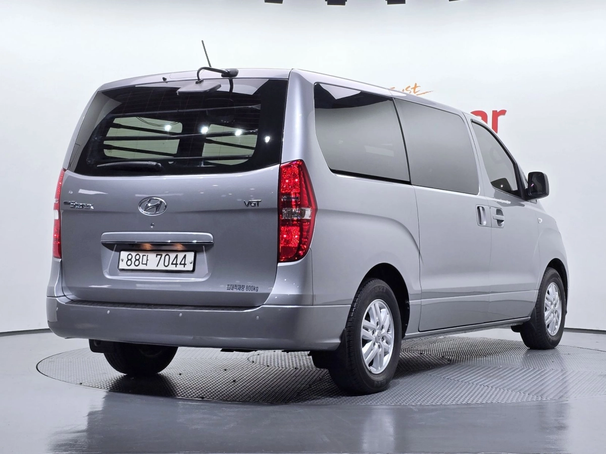 HYUNDAI STAREX GRAND