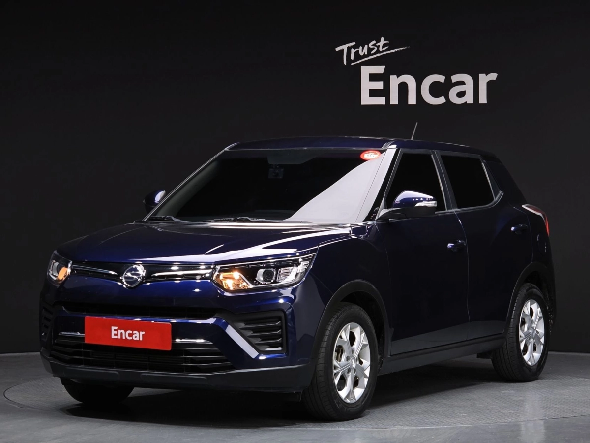 SSANGYONG TIVOLI VERY NEW