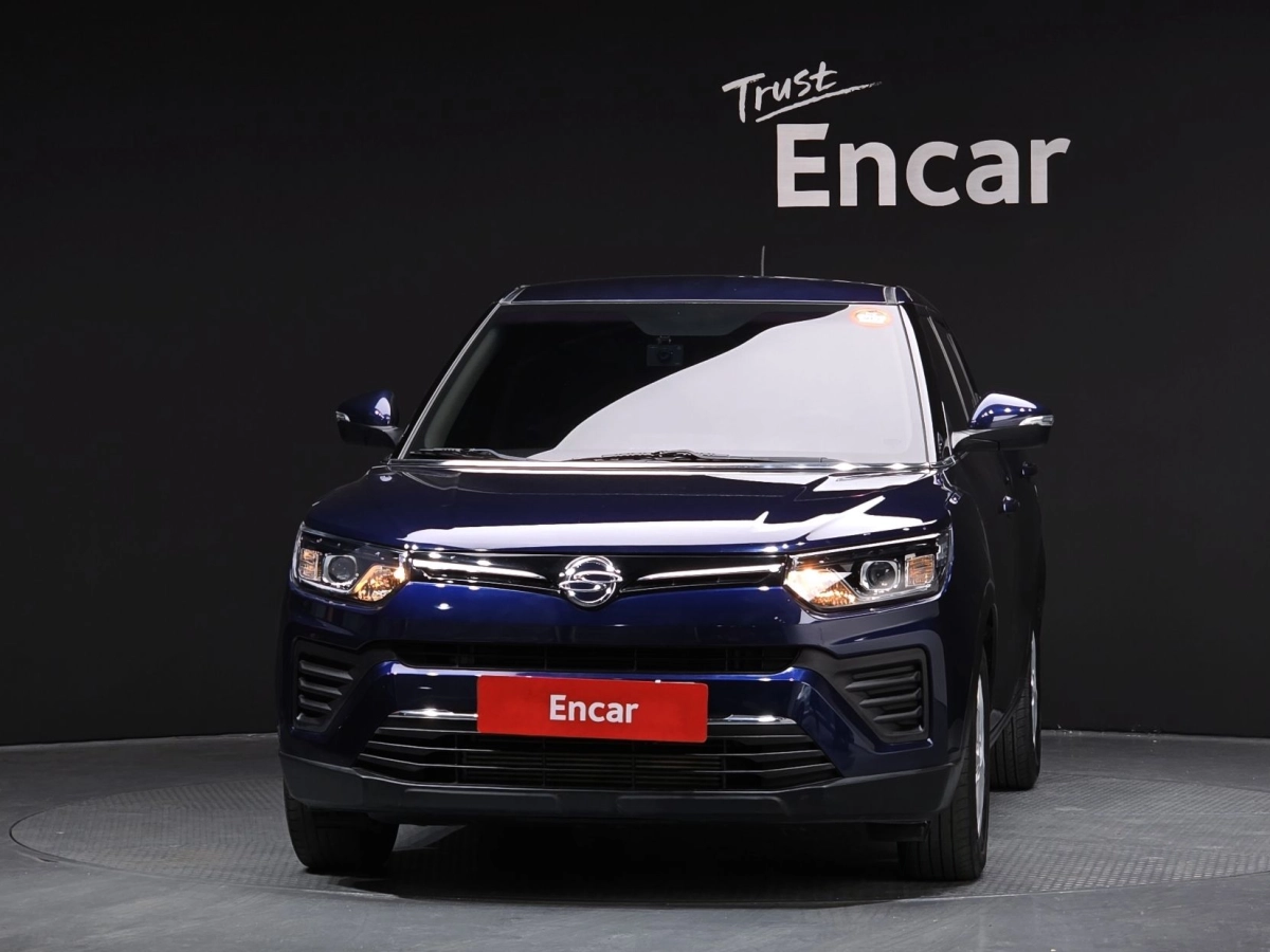 SSANGYONG TIVOLI VERY NEW