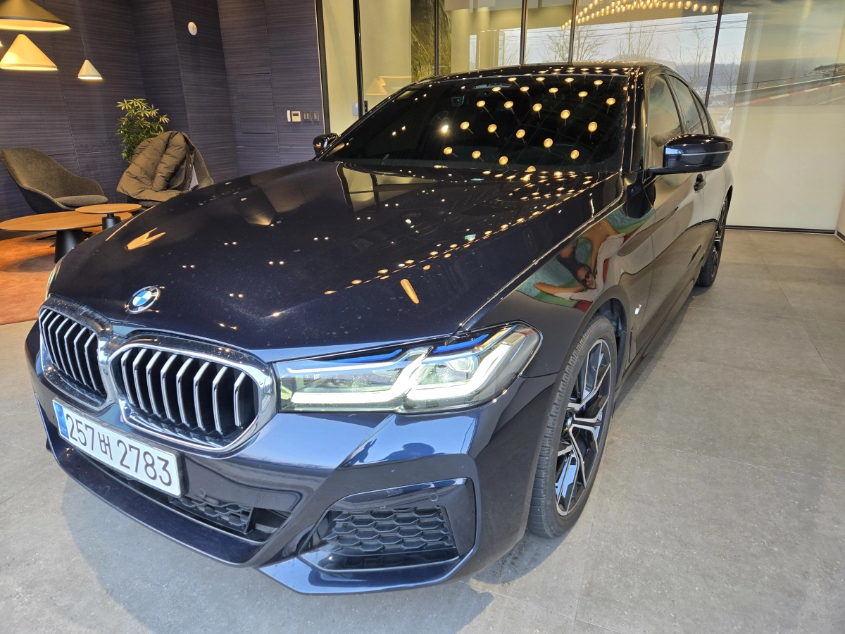 BMW 5-SERIES G30 2023