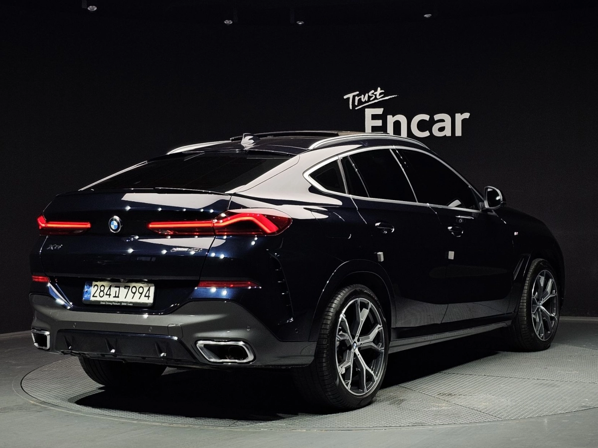 BMW X6 G06