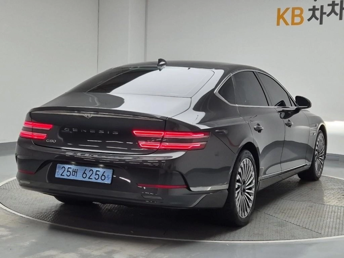 GENESIS ELECTRIC G80 RG3