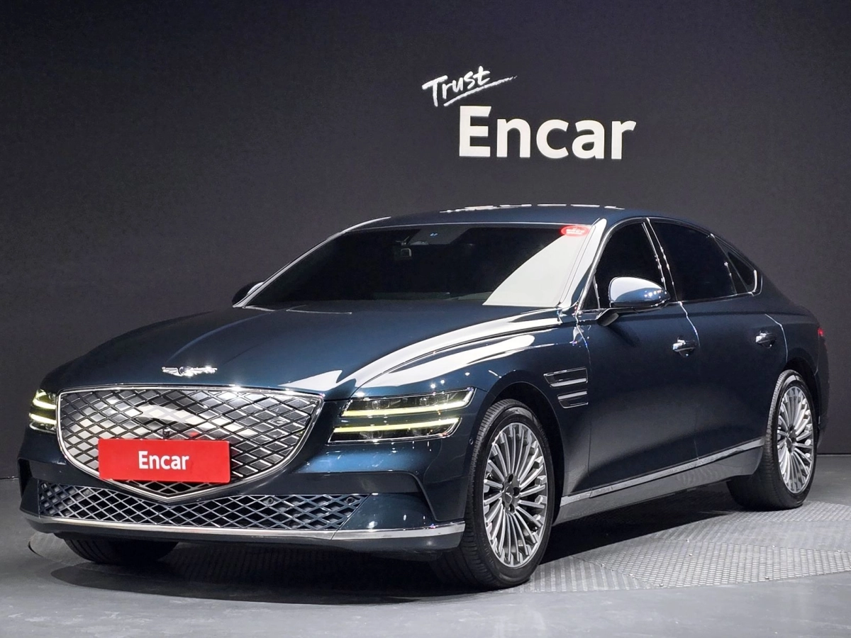 GENESIS ELECTRIC G80 RG3  2022