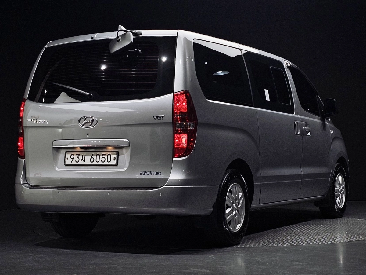 HYUNDAI STAREX GRAND