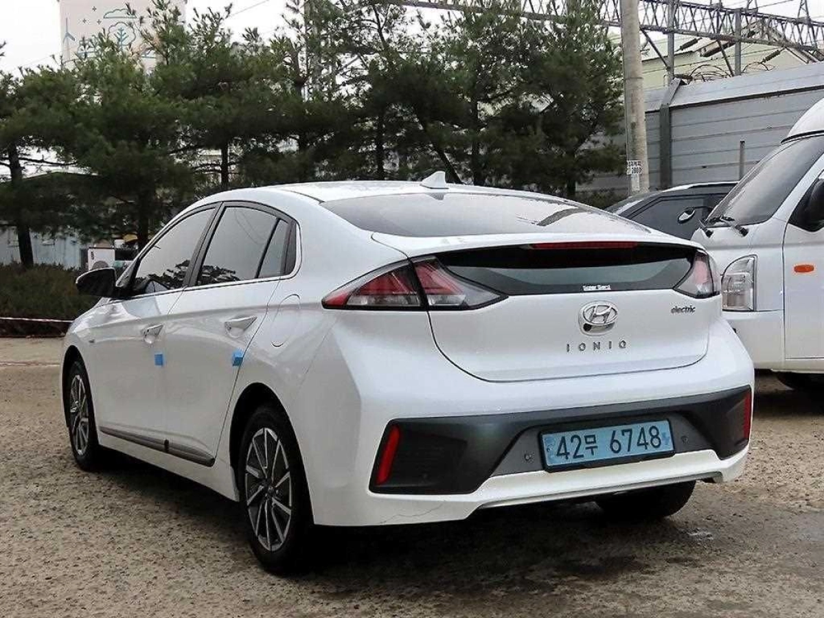 HYUNDAI IONIQ ELECTRIC