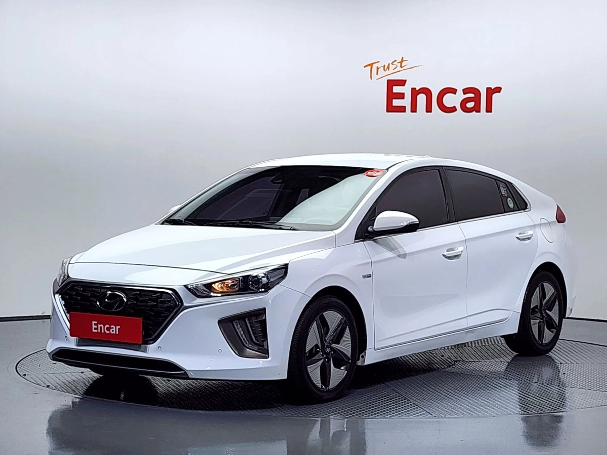 HYUNDAI IONIQ HYBRID  2020