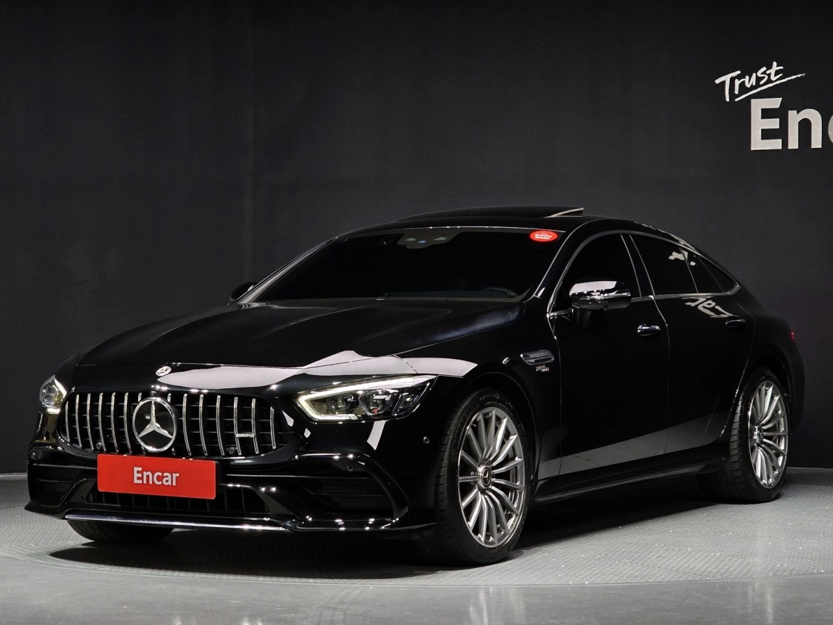 MERCEDES BENZ AMG GT  2021