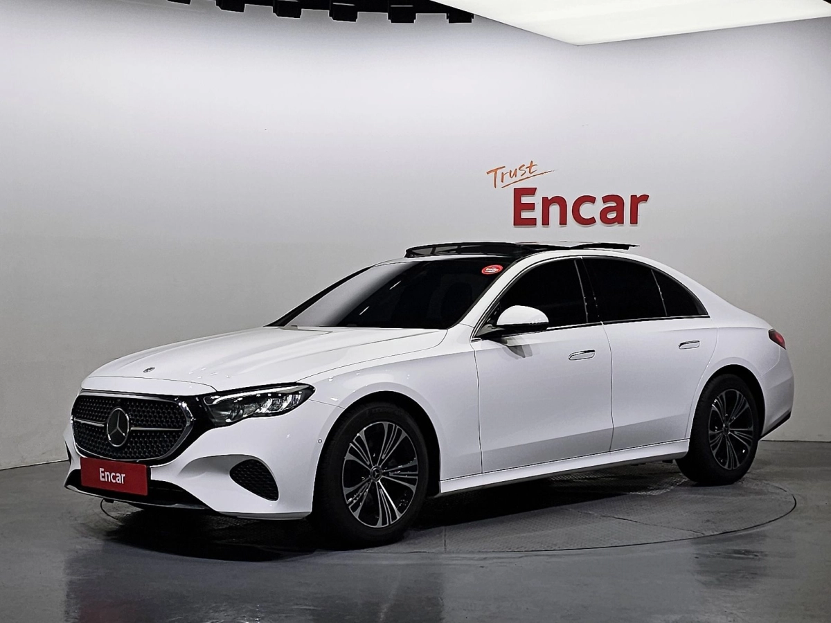 MERCEDES BENZ E-CLASS W214  2024