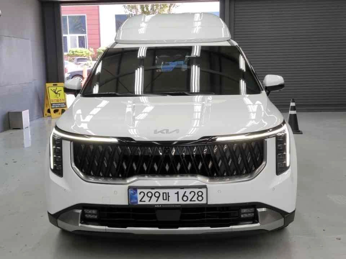 KIA CARNIVAL 2025