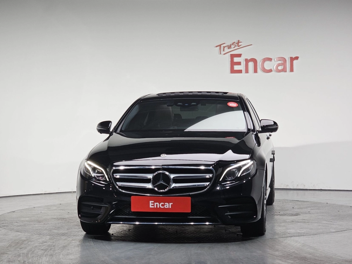 MERCEDES BENZ E-CLASS W213