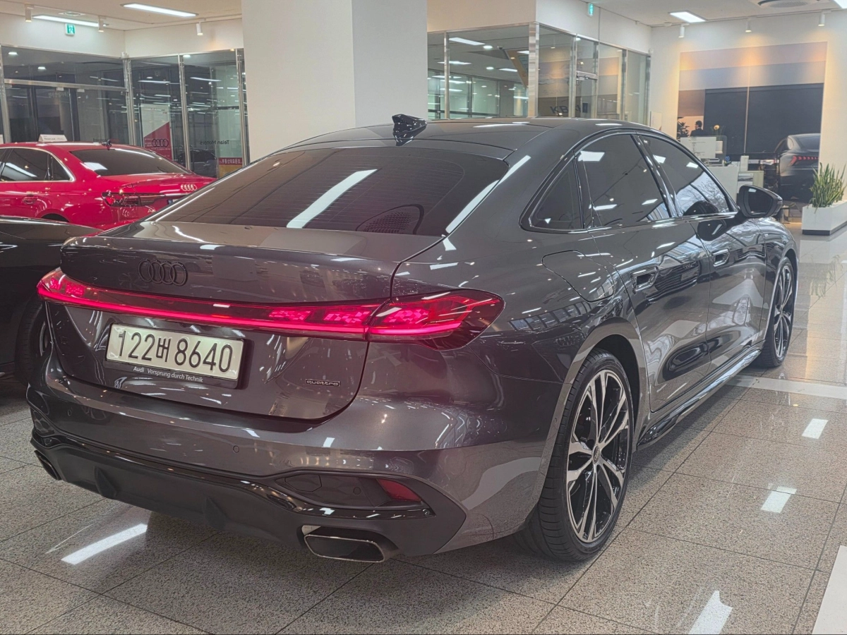 AUDI A5 B10