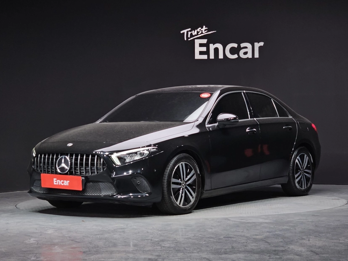 MERCEDES BENZ A-CLASS W177