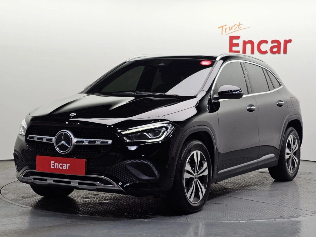 MERCEDES BENZ GLA-CLASS H247  2021