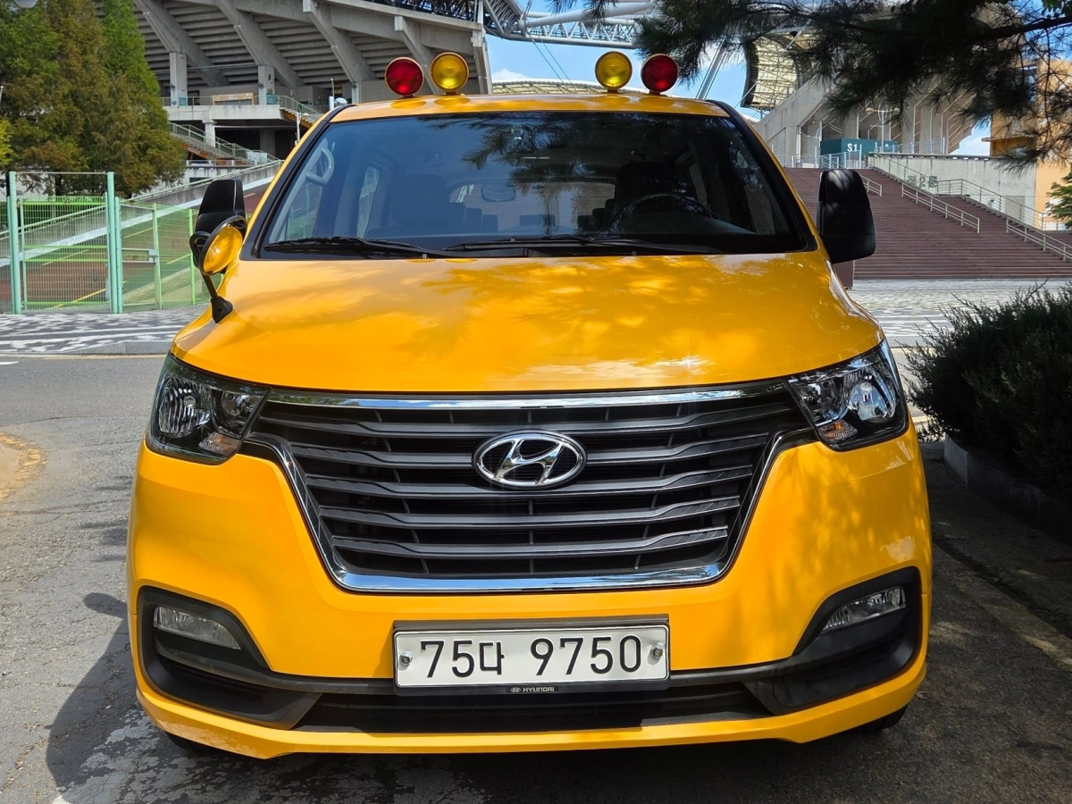 HYUNDAI STAREX GRAND