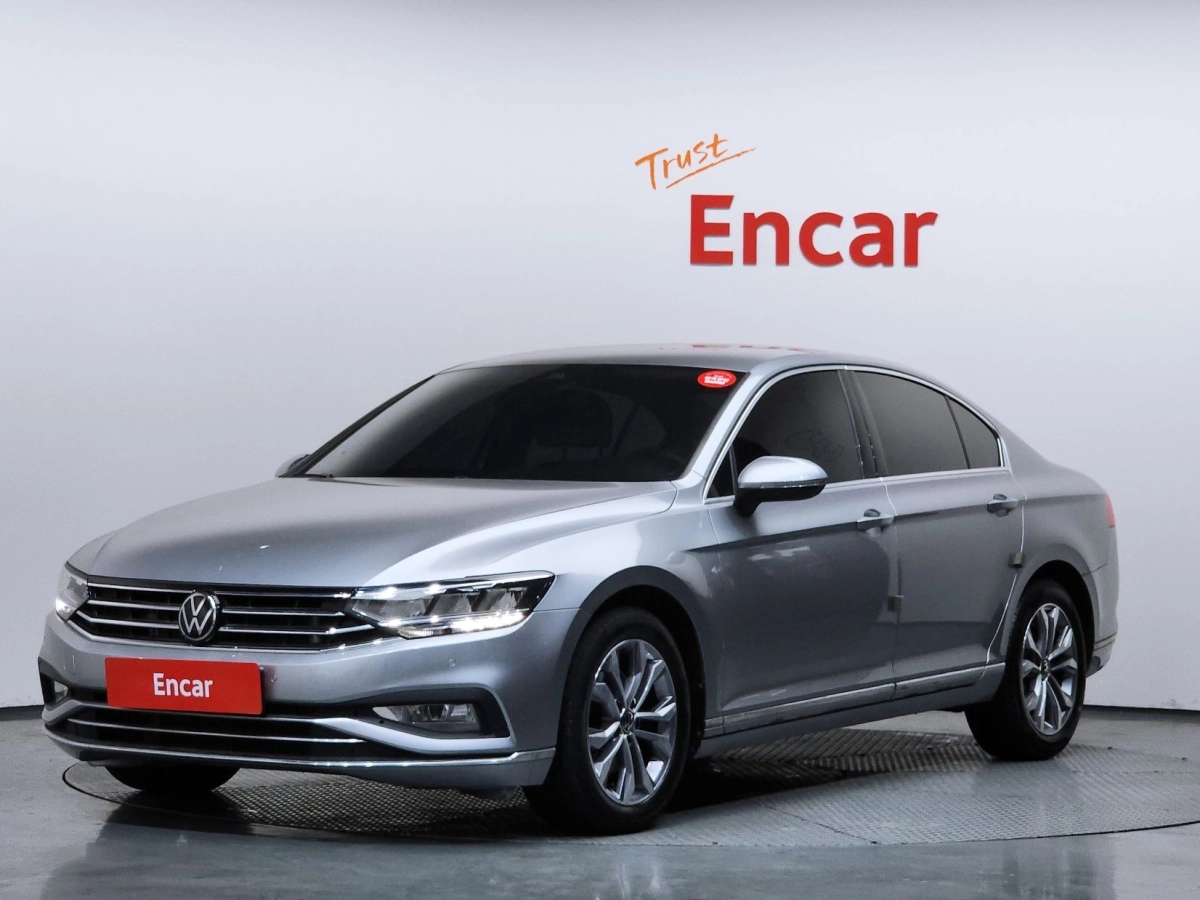 VOLKSWAGEN PASSAT GT B8 2022