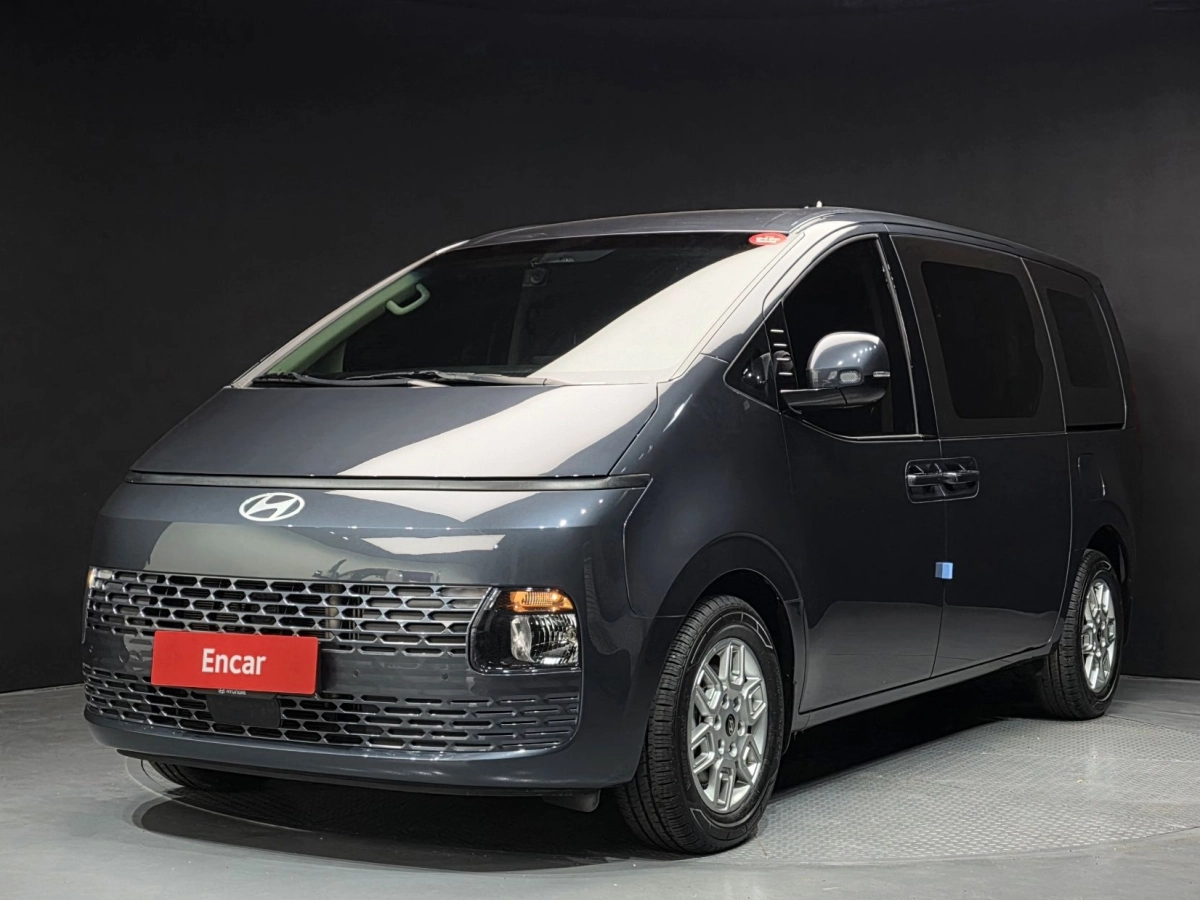 HYUNDAI STARIA 2024