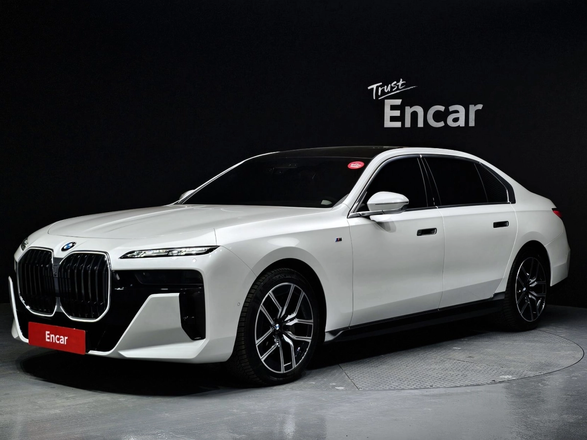 BMW 7-SERIES G70 2025