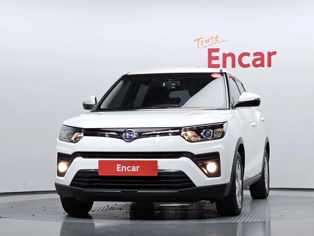 SSANGYONG TIVOLI VERY NEW
