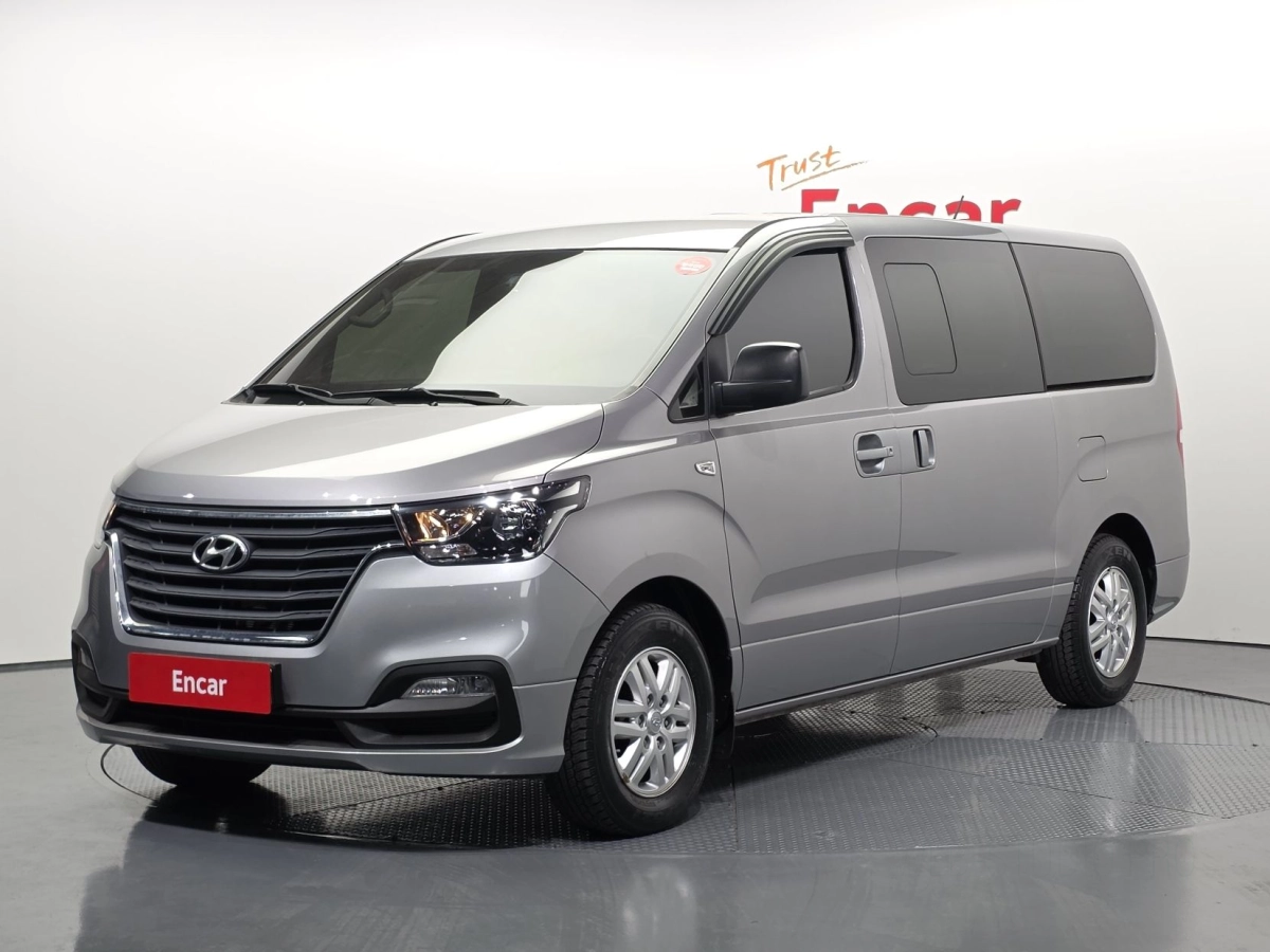HYUNDAI STAREX GRAND  2021