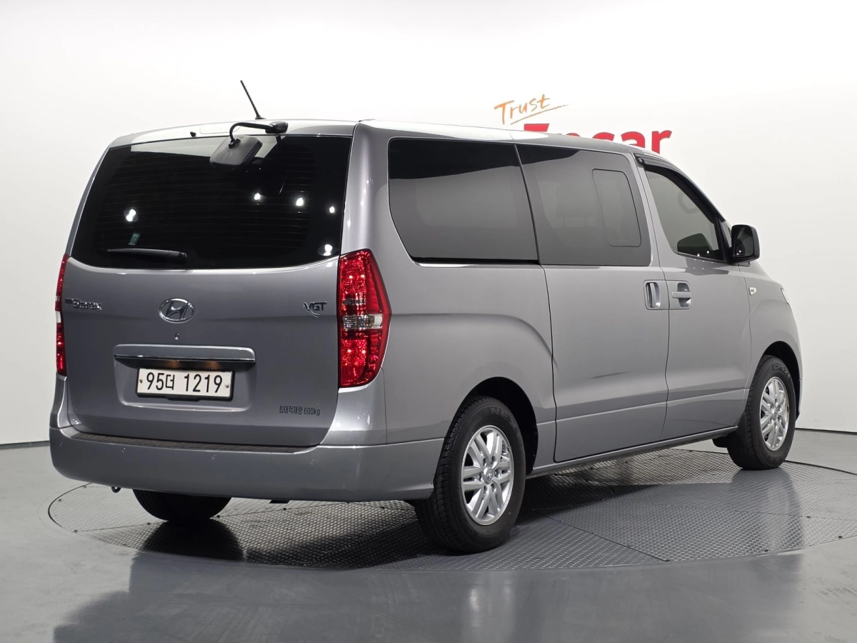 HYUNDAI STAREX GRAND