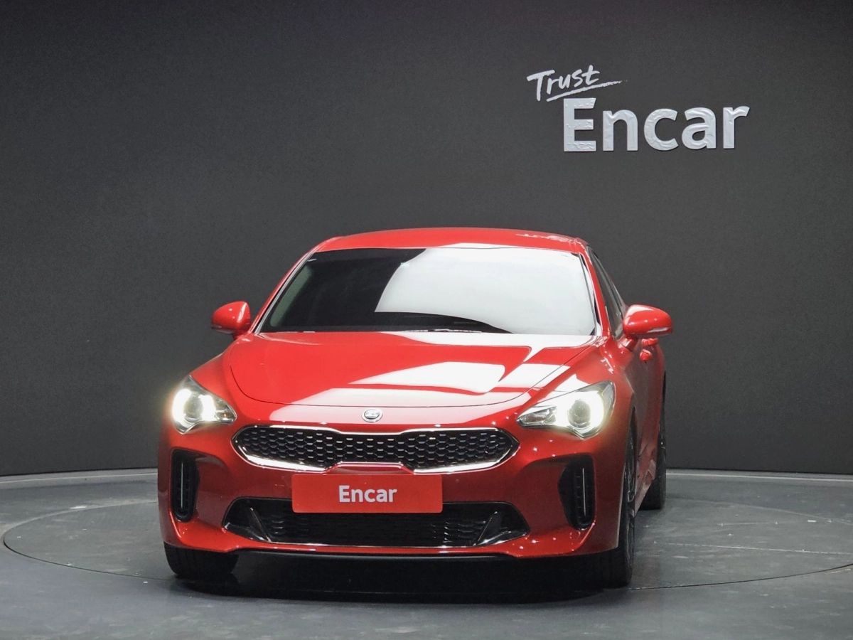 KIA STINGER
