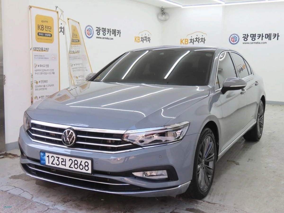 VOLKSWAGEN PASSAT GT B8 2022