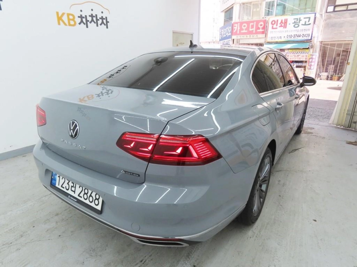 VOLKSWAGEN PASSAT GT B8