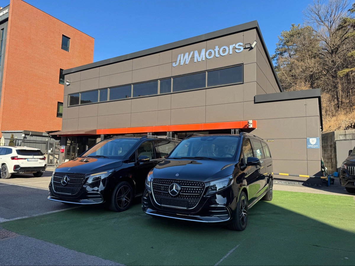 MERCEDES BENZ V-CLASS  2025