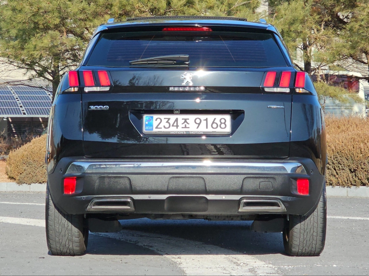 PEUGEOT 3008