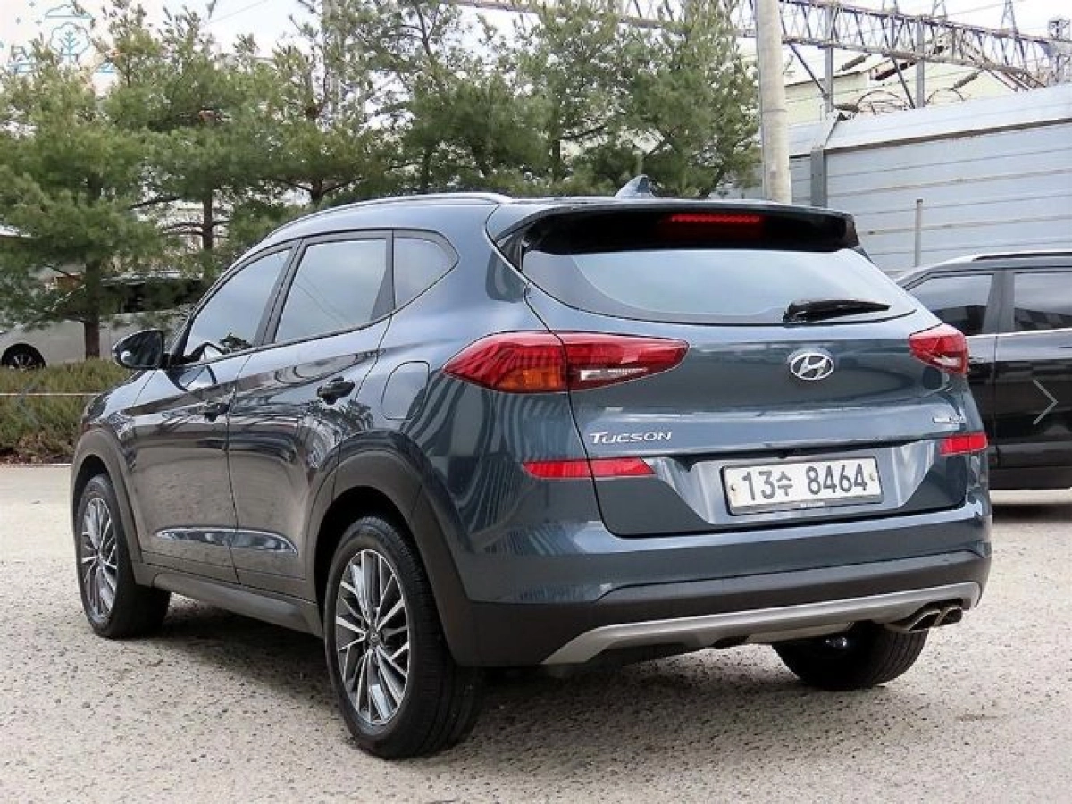 HYUNDAI TUCSON