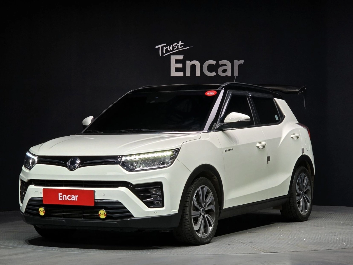 SSANGYONG TIVOLI VERY NEW  2021