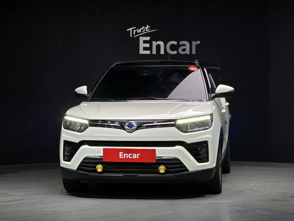 SSANGYONG TIVOLI VERY NEW