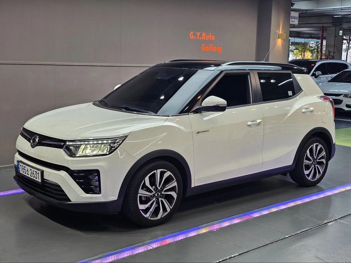 SSANGYONG TIVOLI VERY NEW  2020