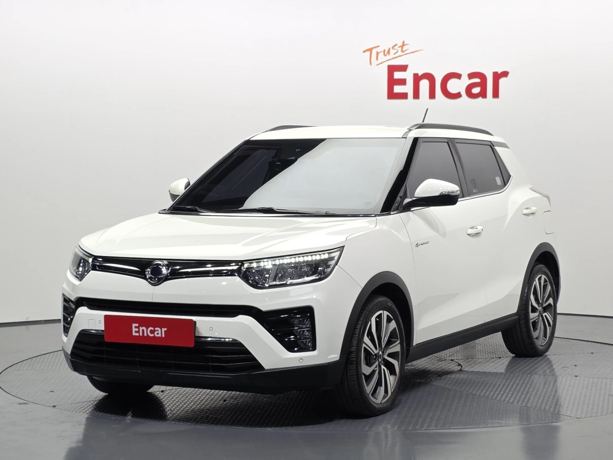 SSANGYONG TIVOLI VERY NEW  2020