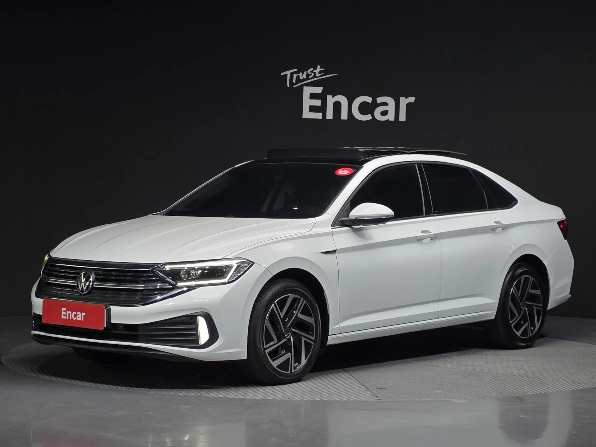 VOLKSWAGEN JETTA  2022