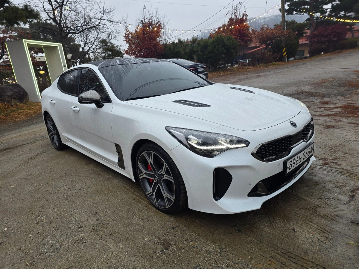KIA STINGER