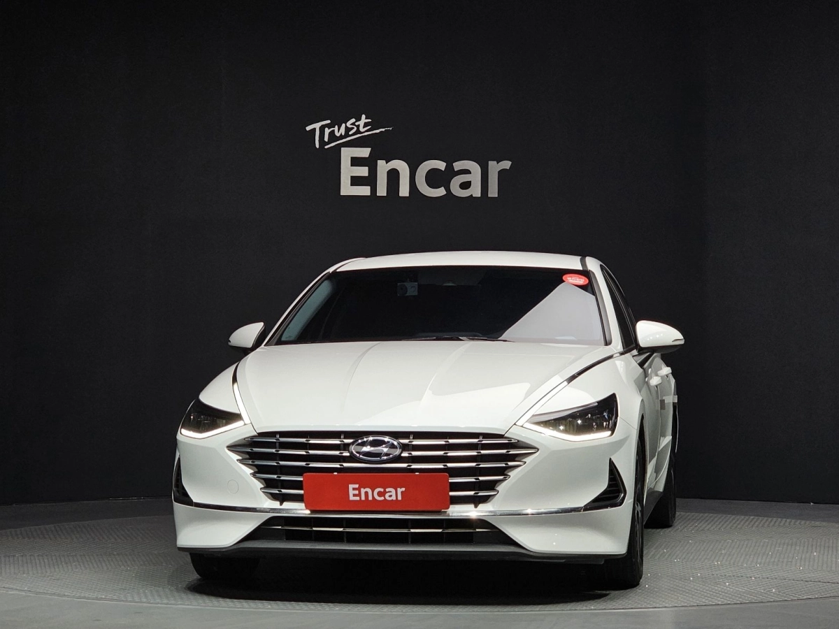 HYUNDAI SONATA HYBRID DN8