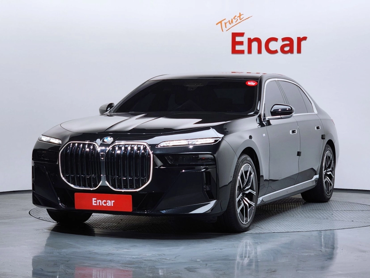 BMW 7-SERIES G70 2024