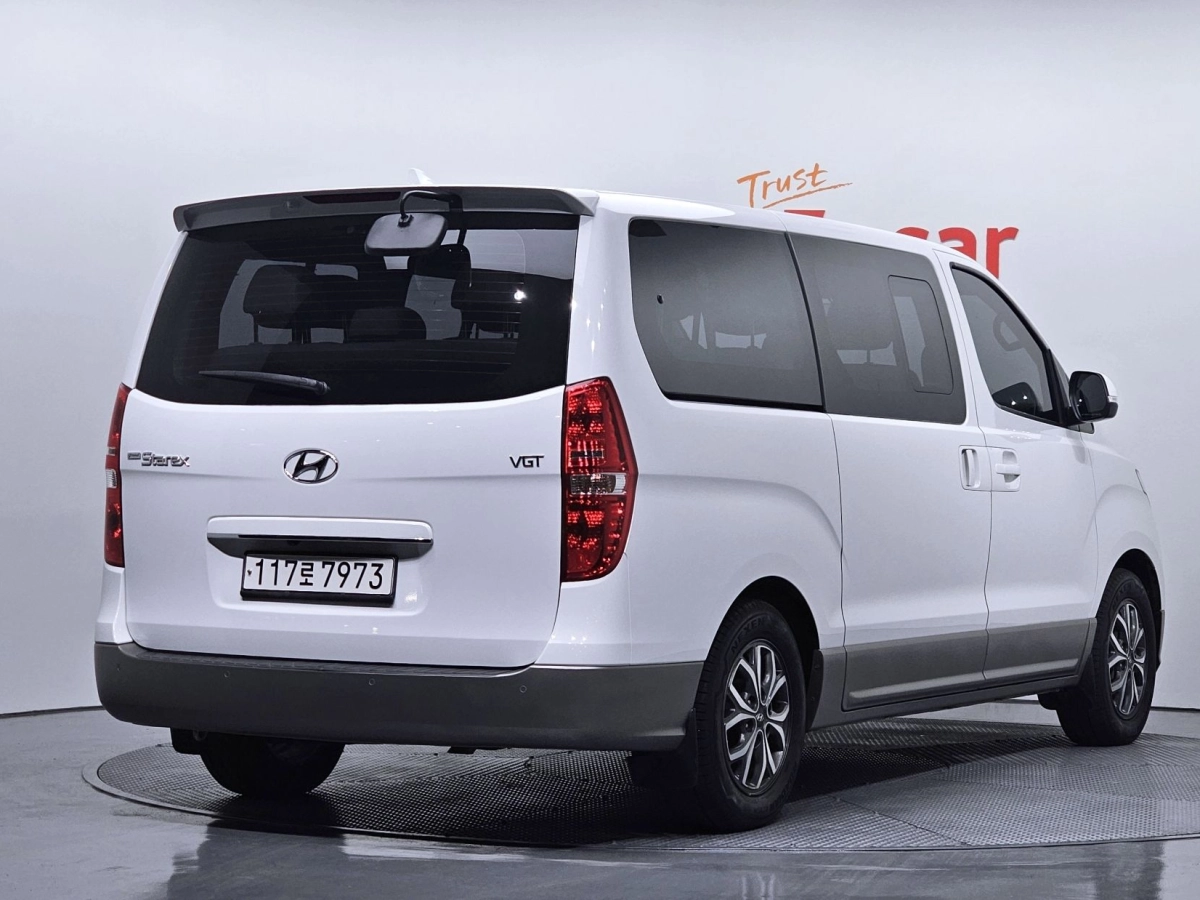 HYUNDAI STAREX GRAND