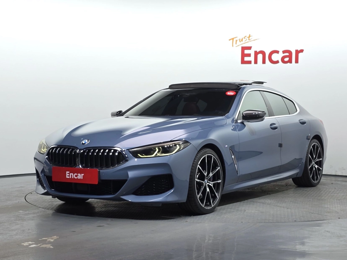BMW 8-SERIES G15  2021