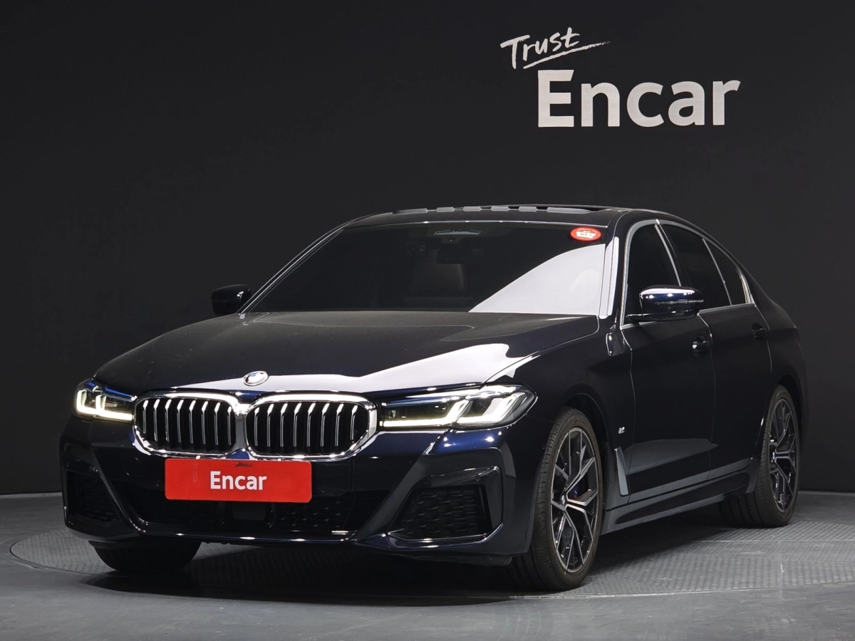 BMW 5-SERIES G30 2022