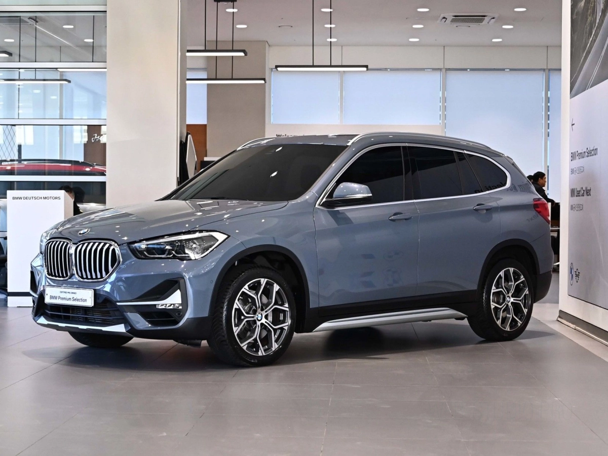 BMW X1 F48  2021