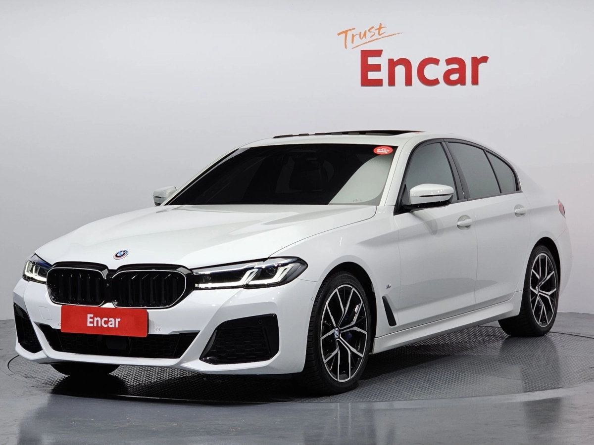 BMW 5-SERIES G30 2023