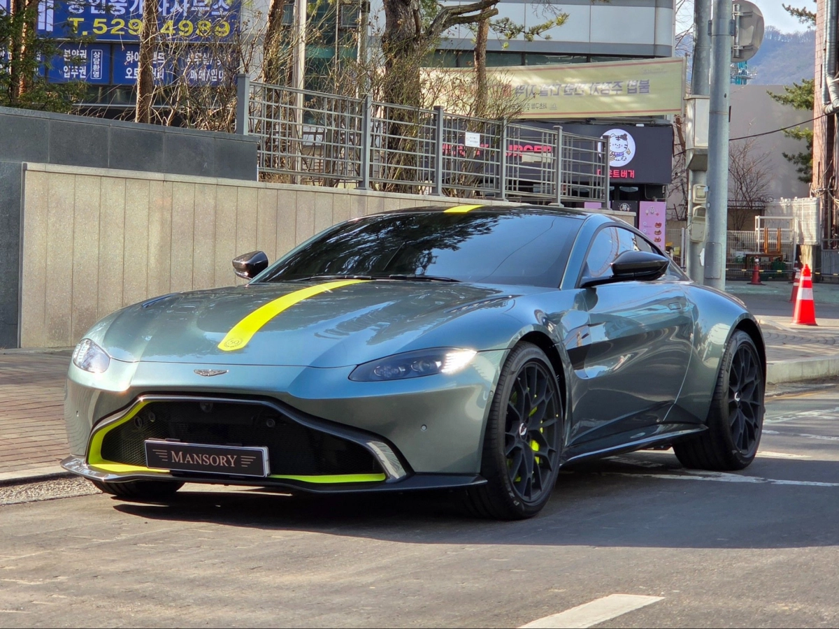 ASTON MARTIN VANTAGE  2020
