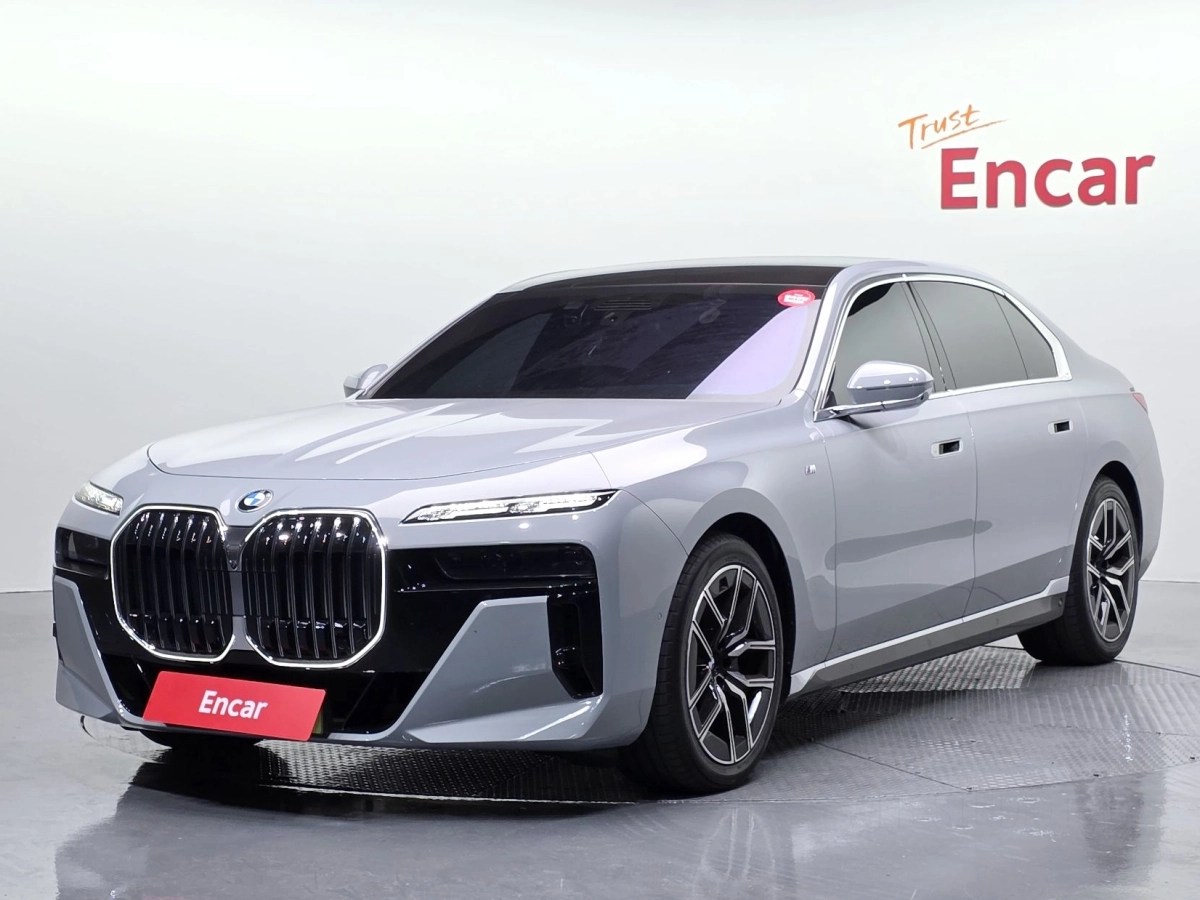 BMW 7-SERIES G70 2025